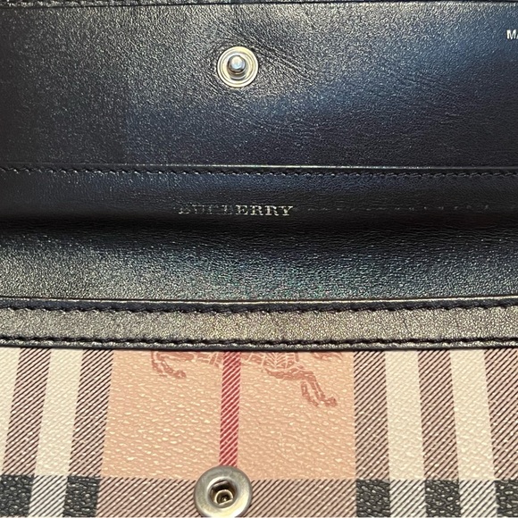 Authentic Burberry Wallet - Picture 2 of 3